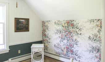 117 Blackstrap Rd, Falmouth, ME 04105