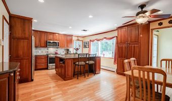 1449 FORT WASHINGTON Ave, Ambler, PA 19002