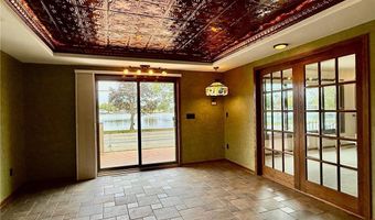 146 Washington Ave, Alden, MN 56009