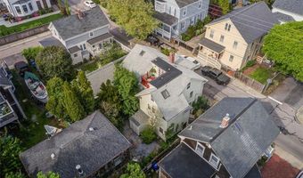 74 Third St, Newport, RI 02840