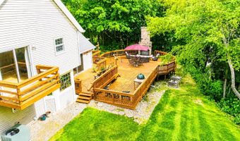 W2530 BROOKHAVEN Drive, Appleton, WI 54915