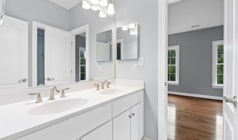 7119 BARRY Rd, Alexandria, VA 22315