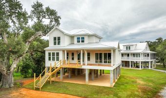 642 N Beach Blvd, Bay St. Louis, MS 39520