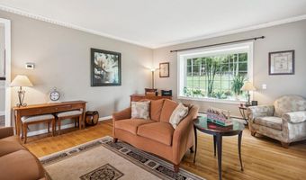 1 Brimstone Hill Rd, Amherst, NH 03031