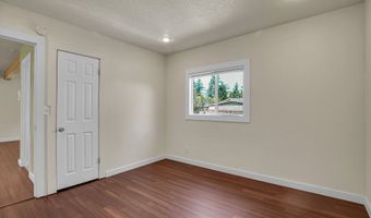 6511 SE NEEDHAM St A, Milwaukie, OR 97222