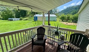 179 Cow Ln, Arnoldsburg, WV 25234