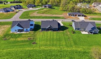 1908 Golfview Dr, Auburn, IN 46706