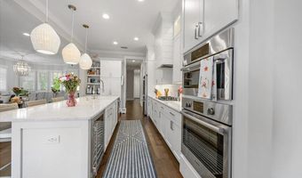 1602 MARITIME OAK Dr, Atlantic Beach, FL 32233