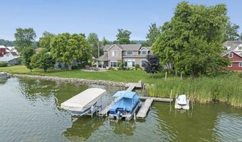 255 Lane 345 Crooked Lk, Angola, IN 46703
