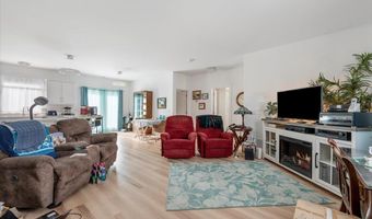 1622 Dacar St, Belle Fourche, SD 57717