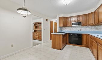 28 Colony Rd, Augusta, ME 04330