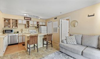3304 WYNDHAM Cir #235, Alexandria, VA 22302