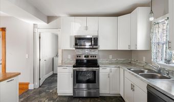 23 Beacon St, Barre, VT 05641