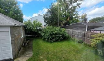 111 Woodbine St, Cranston, RI 02910