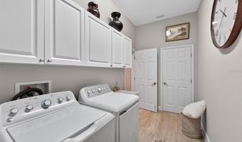 210 LATITUDE Pl, Apollo Beach, FL 33572