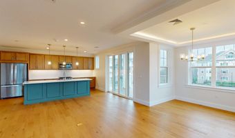 4 Longview Dr 208, Atkinson, NH 03811