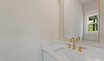 18 Winterhawk Dr, Arden, NC 28704