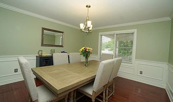 47 Timber Cove Ct, Amherst, NY 14051