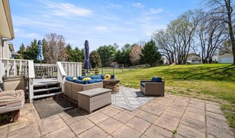 42 EMERALD RIDGE Dr, Bear, DE 19701
