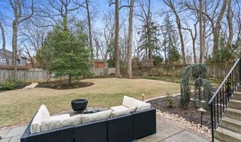 9817 FERNWOOD Rd, Bethesda, MD 20817