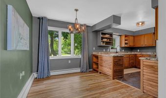 940 Hamlet Dr N, Avon, MN 56310