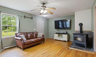 30 Cogliandro Dr, Acton, ME 04001