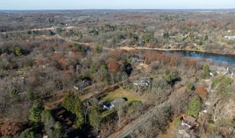 2844 Whippoorwill Ln, Ann Arbor, MI 48103