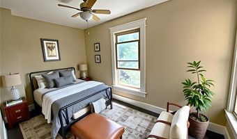 902 Royal St, Alton, IL 62002