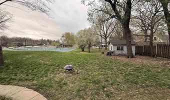 136 Rohr St, Arnolds Park, IA 51331
