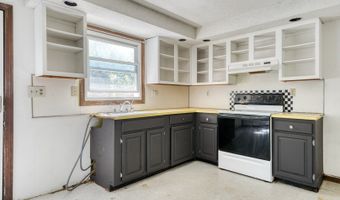58 Towne Dr, Berlin, CT 06037