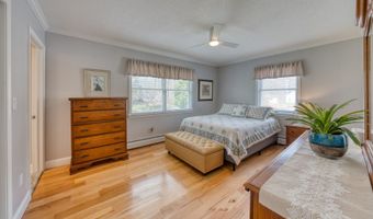11 Hally Ln, Colchester, CT 06415