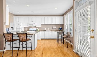 2406 GRETTER Pl, Alexandria, VA 22311