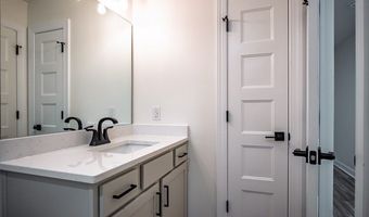 102 Autumwood Cv, Batesville, MS 38606