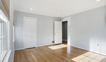 2238 ARLINGTON Ter, Alexandria, VA 22303