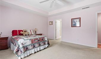 1105 Chapel St, Baldwin City, KS 66006