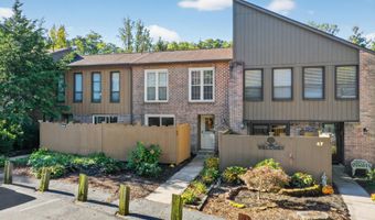 48 WINGED FOOT Dr, Reading, PA 19607