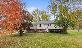 5122 Elizabeth Ln, Almont, MI 48003