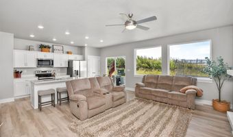 2226 Chan Dr, Adel, IA 50003
