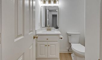 386 Sherwood Oaks Dr, Asheboro, NC 27205