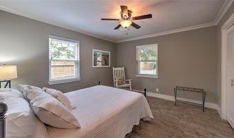 204 SW G St, Bentonville, AR 72712