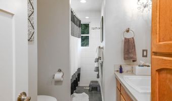1780 Clover Ridge Rd NE, Albany, OR 97322