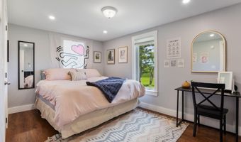 37 Trolly Farm Way, Falmouth, ME 04105