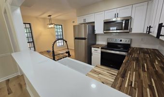 6113 SHADE TREE Dr, Bartlett, TN 38134