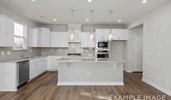 559 Whinfield Pl, Aberdeen, NC 28315