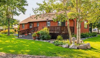 89 W Rocky Rd, Cody, WY 82414