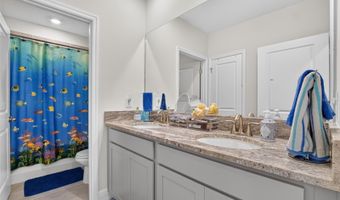 5633 HAWKS CAY St, Apollo Beach, FL 33572