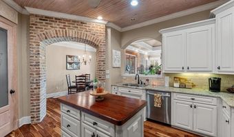 4704 Taldon Ln, Benton, LA 71006