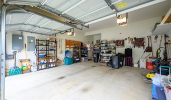 37 Hannah Lee Rd, Barnegat, NJ 08005