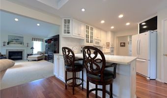 39 Wickendon Ct, Amherst, NY 14221