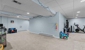 123 CASTLE ROCKS Rd, Warwick, RI 02886